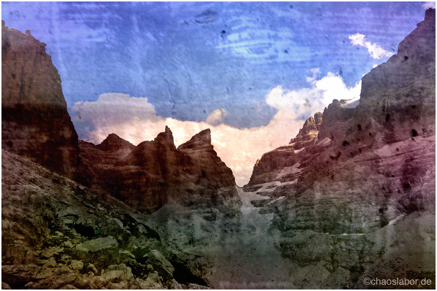 Im Gebirge bei schönem Wetter